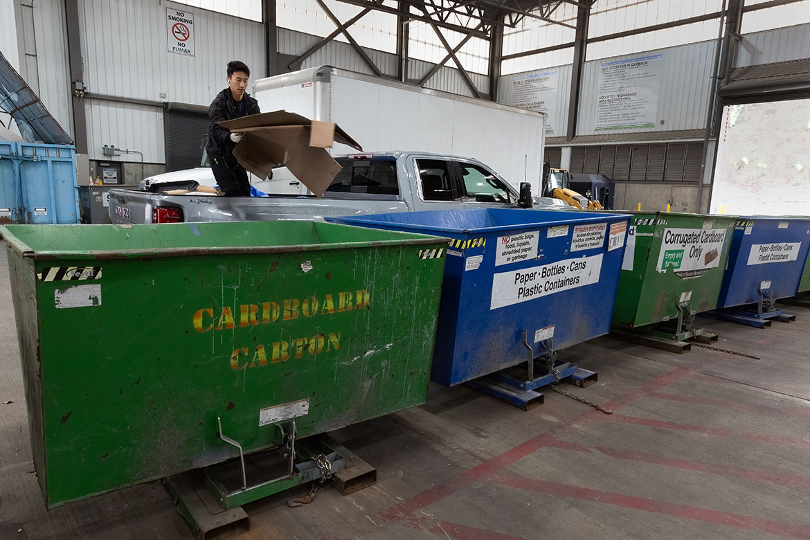 Cardboard recycling at a transfer station