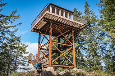 A new lookout tower at Pinnacle Peak