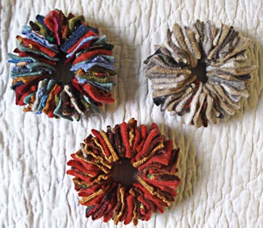 Mini wreath ornaments made from old sweaters
