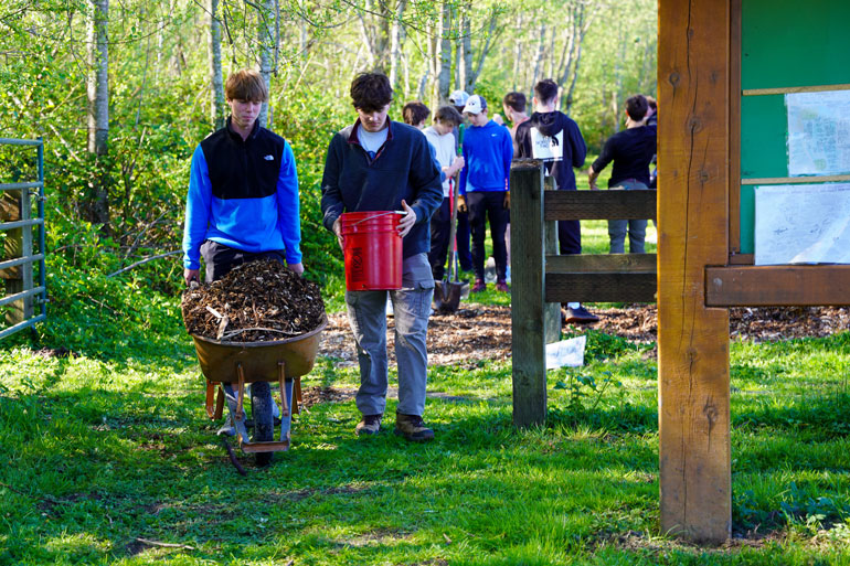 Mount Si High School students participate in Earth Day activities