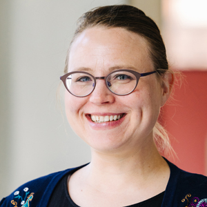 Head shot of Monica Dawson