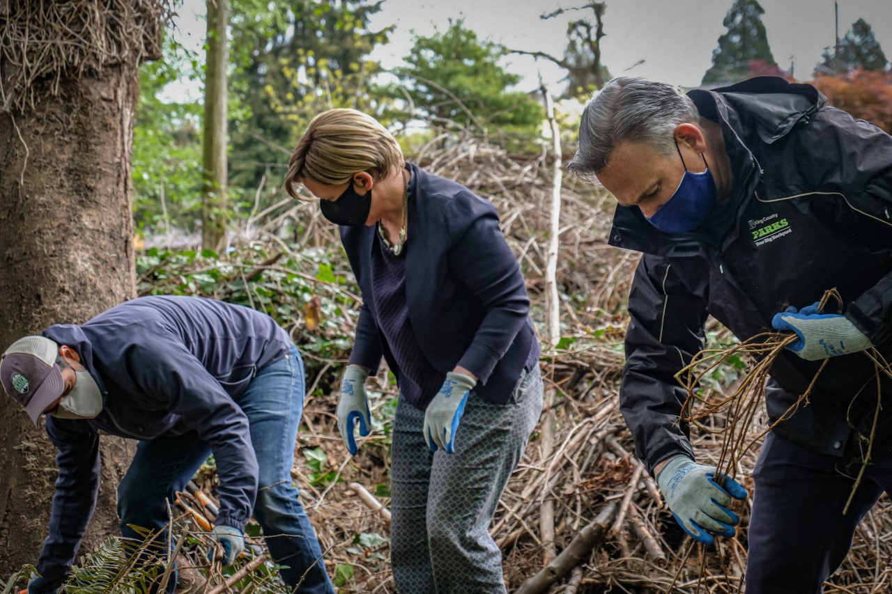Executive Constantine joins partners from Washington Trails Association and Rainier Prep for 3 Million Trees kickoff at King County’s new urban park in North Highline. 