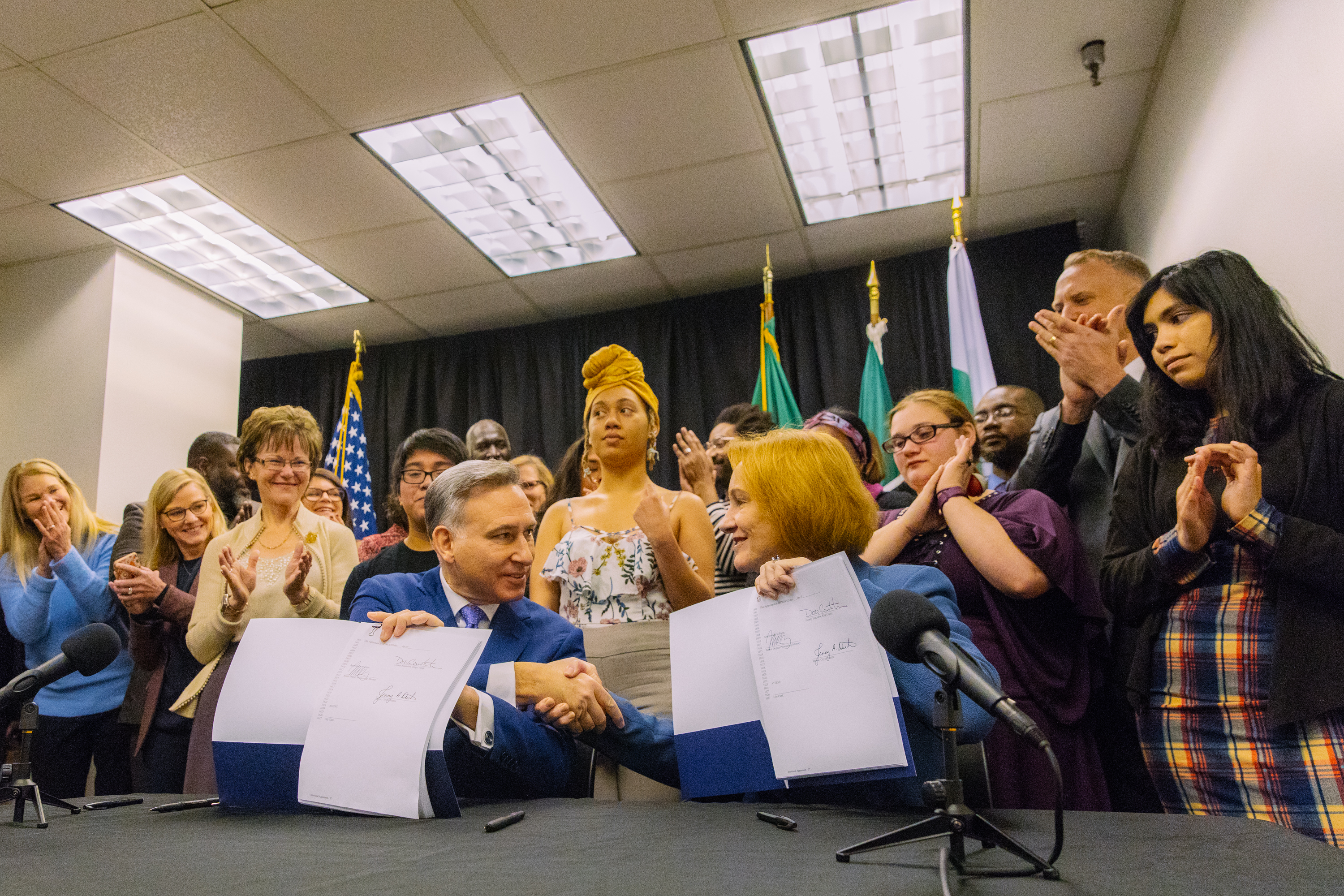 Costantine_Durkan_Bill_Signing-1-2