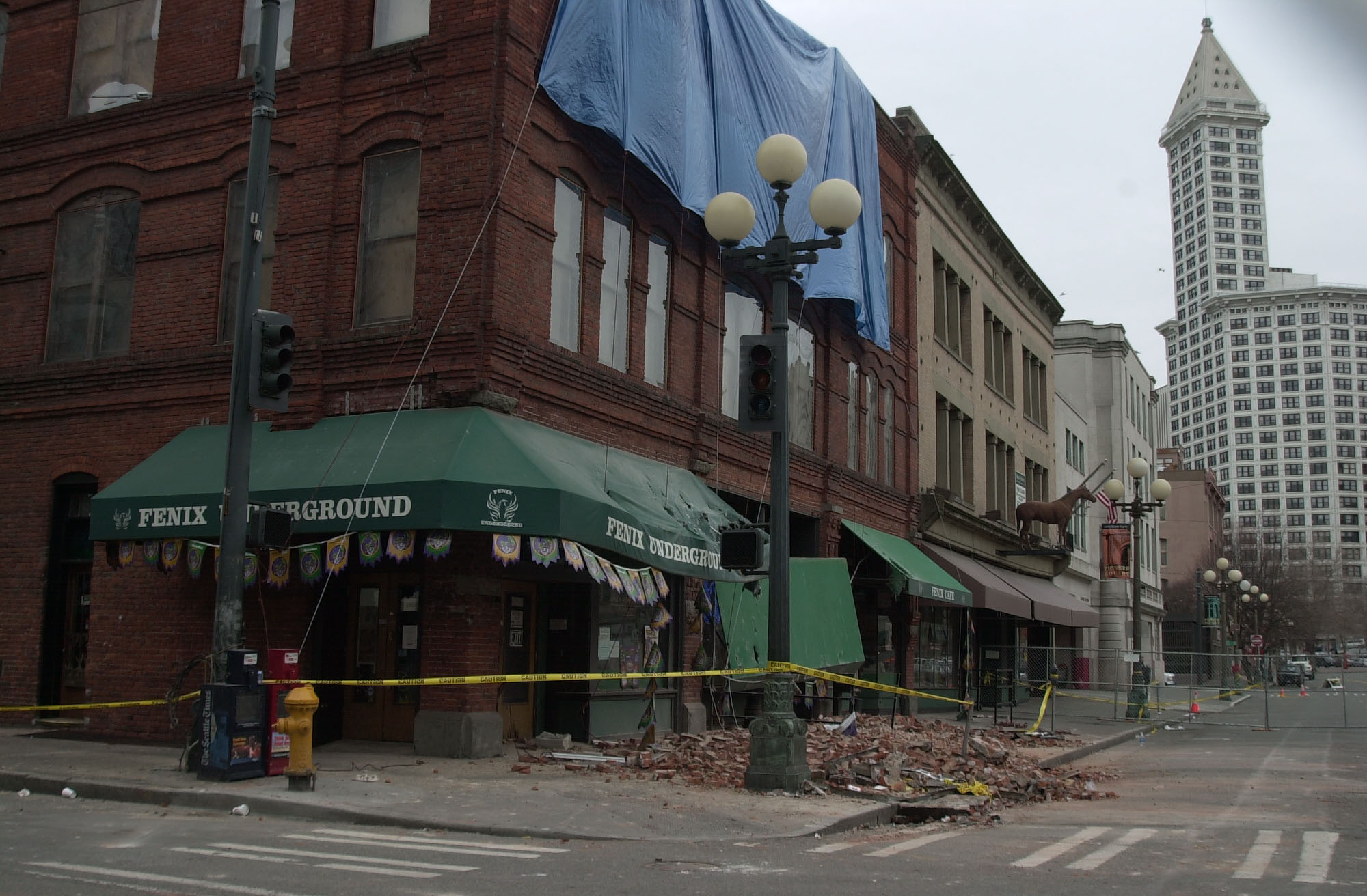Damage in Seattle's Pioneer Square following the February 2001 Nisqually Earthquake, FEMA Courtesy Photo