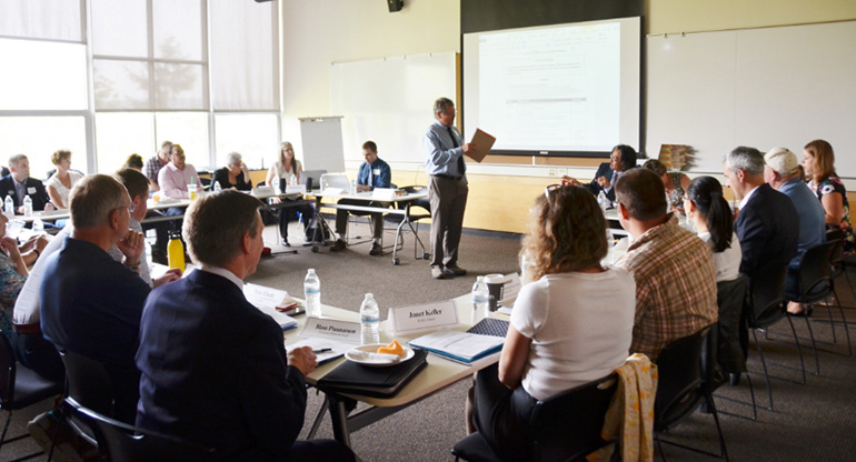 Bridges and Roads Task Force meeting, Aug. 12 2015 First meeting of the Bridges and Roads Task Force on Wednesday, August 12, 2015 at the Mercer Island Community Center.