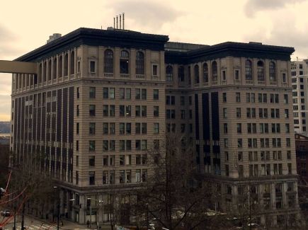 Photo of the front of the King County Courthouse.