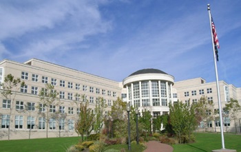 Photo showing the front of the The Maleng Regional Justice Center